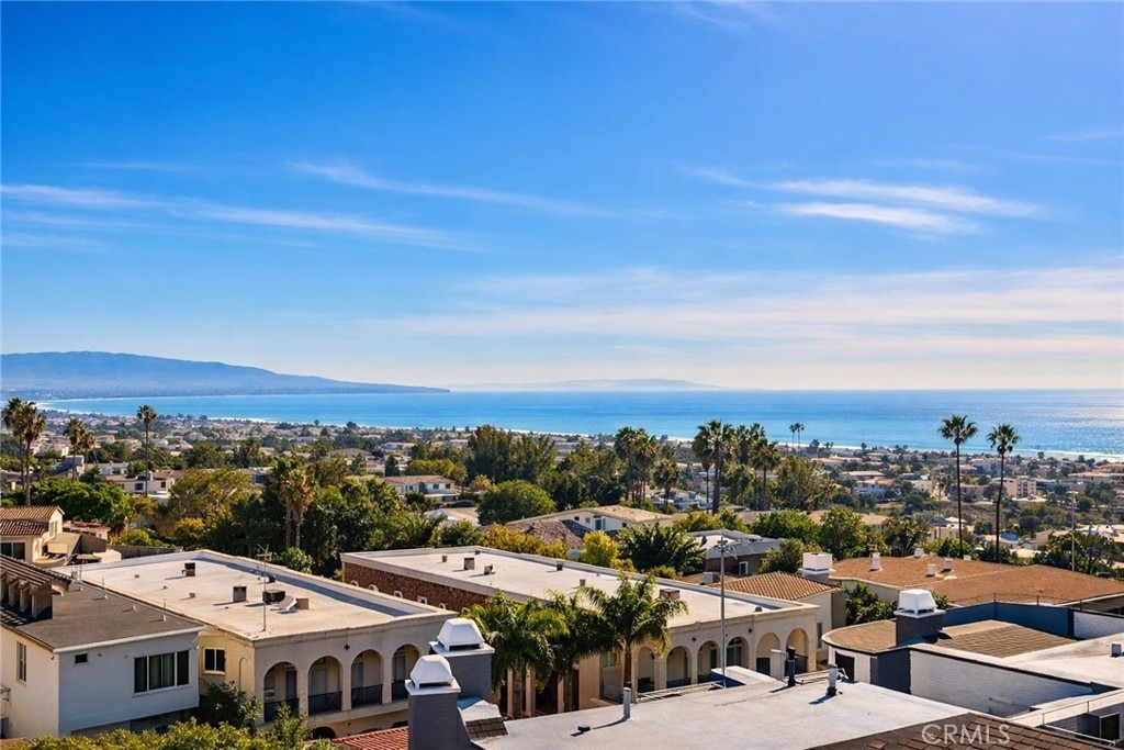 653 Manhattan Beach Boulevard M