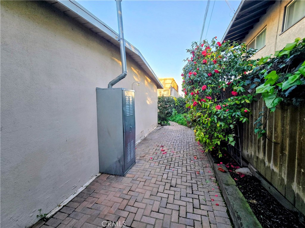 1416 Manhattan Beach