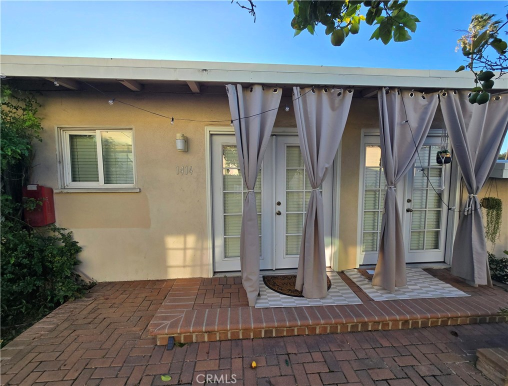 1416 Manhattan Beach