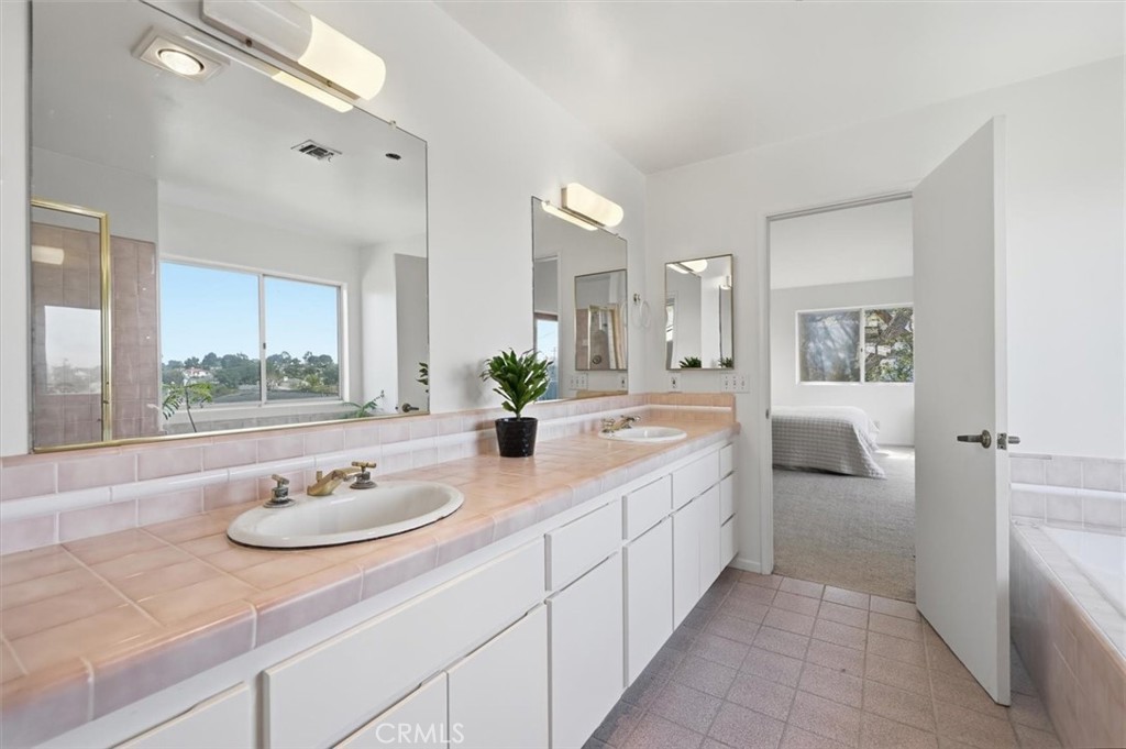 3609 Walnut