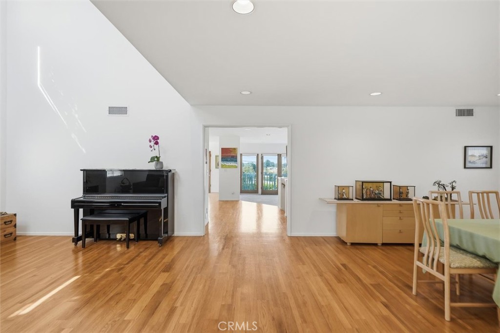 3609 Walnut
