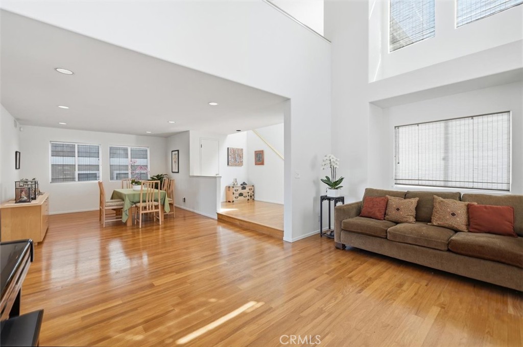 3609 Walnut