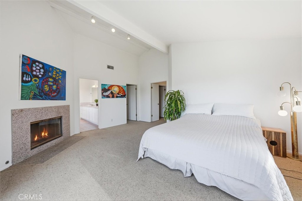 3609 Walnut