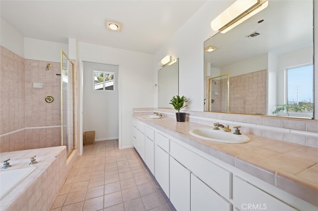 3609 Walnut