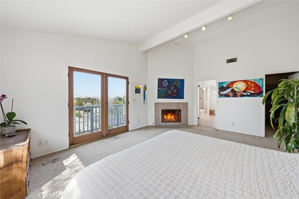 3609 Walnut