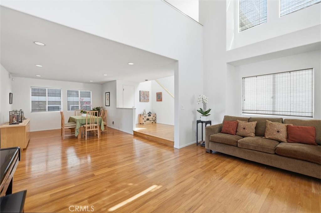 3609 Walnut