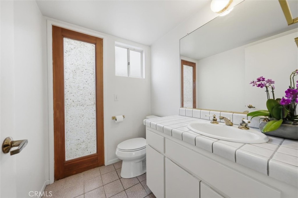 3609 Walnut
