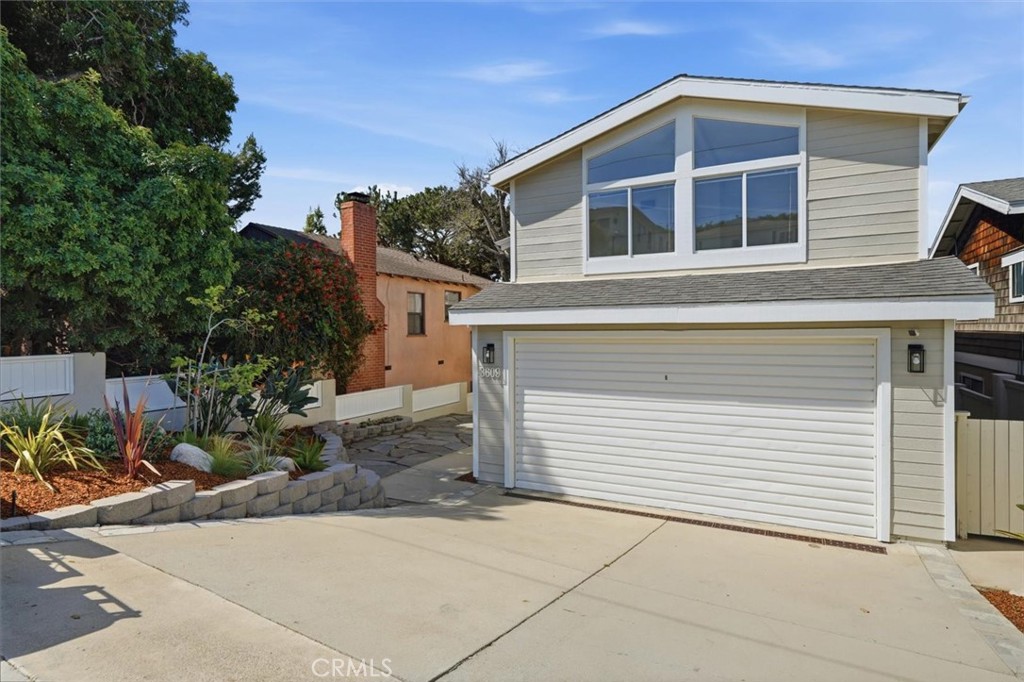 3609 Walnut
