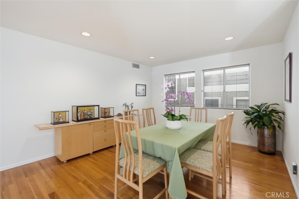 3609 Walnut