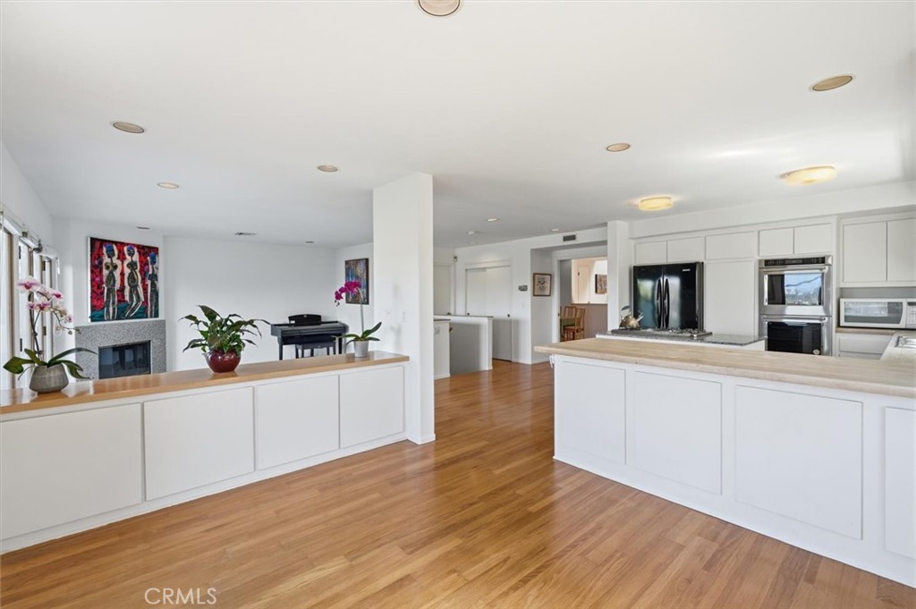 3609 Walnut