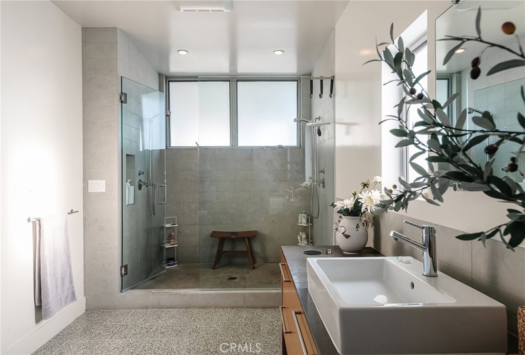 121 16th Street