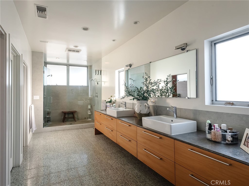 121 16th Street