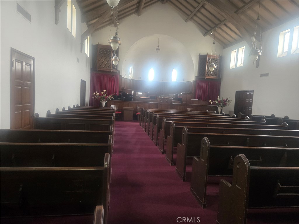 7405 Normandie Avenue