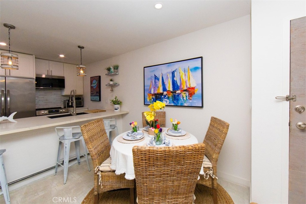 28121 Highridge