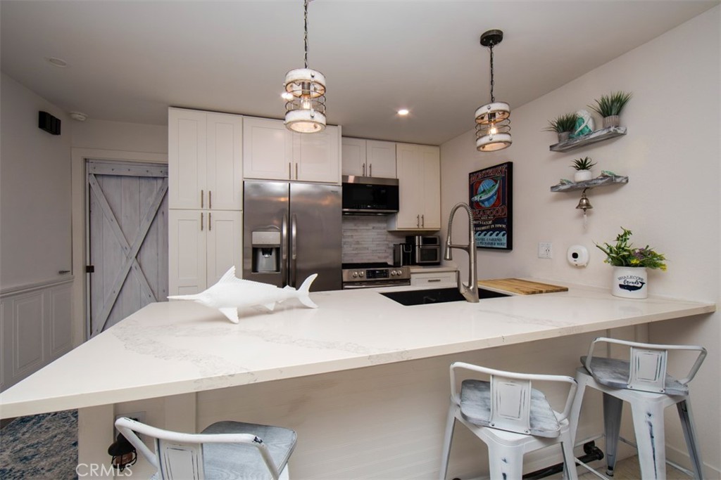 28121 Highridge