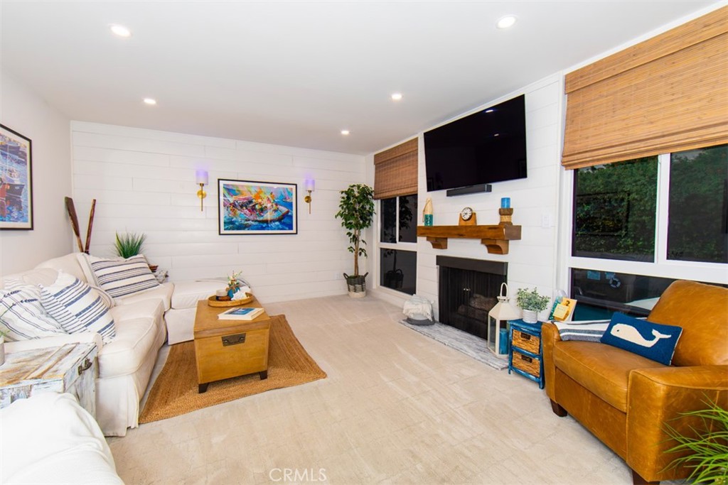 28121 Highridge