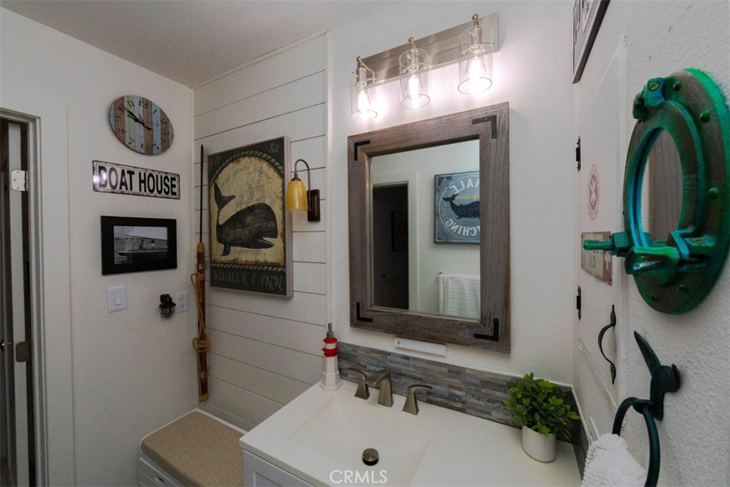 28121 Highridge