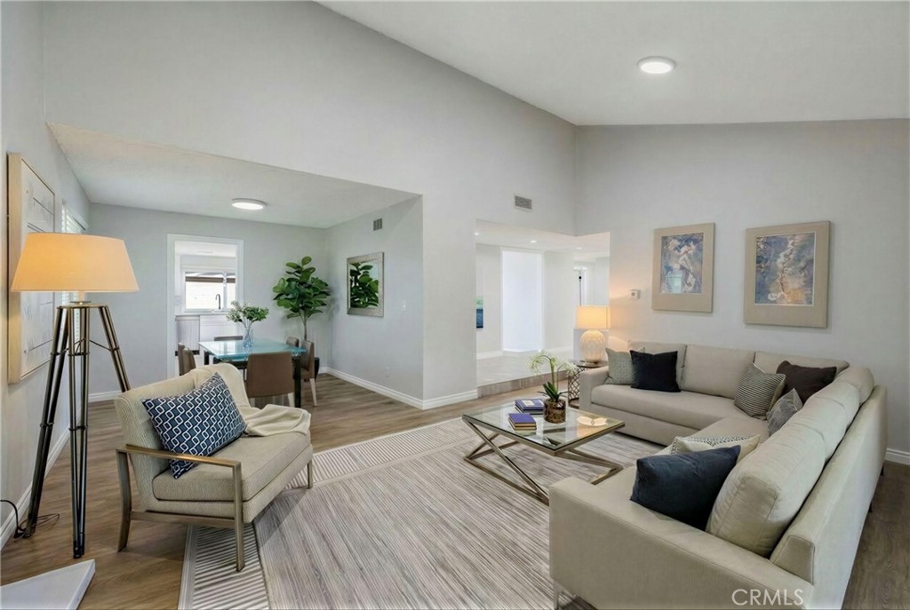 3418 Seaglen Drive