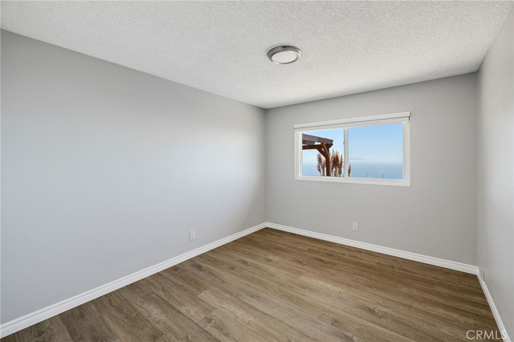 3418 Seaglen Drive