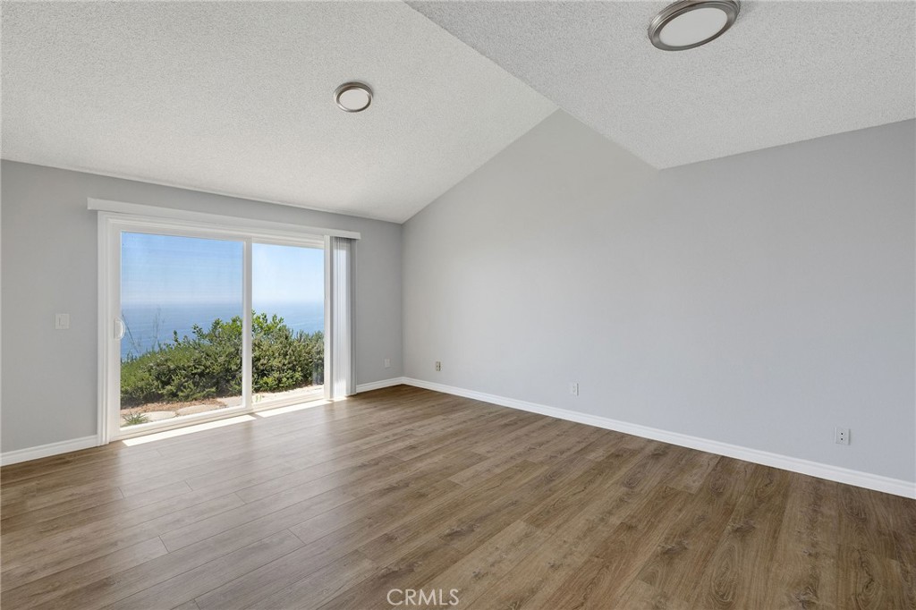 3418 Seaglen Drive
