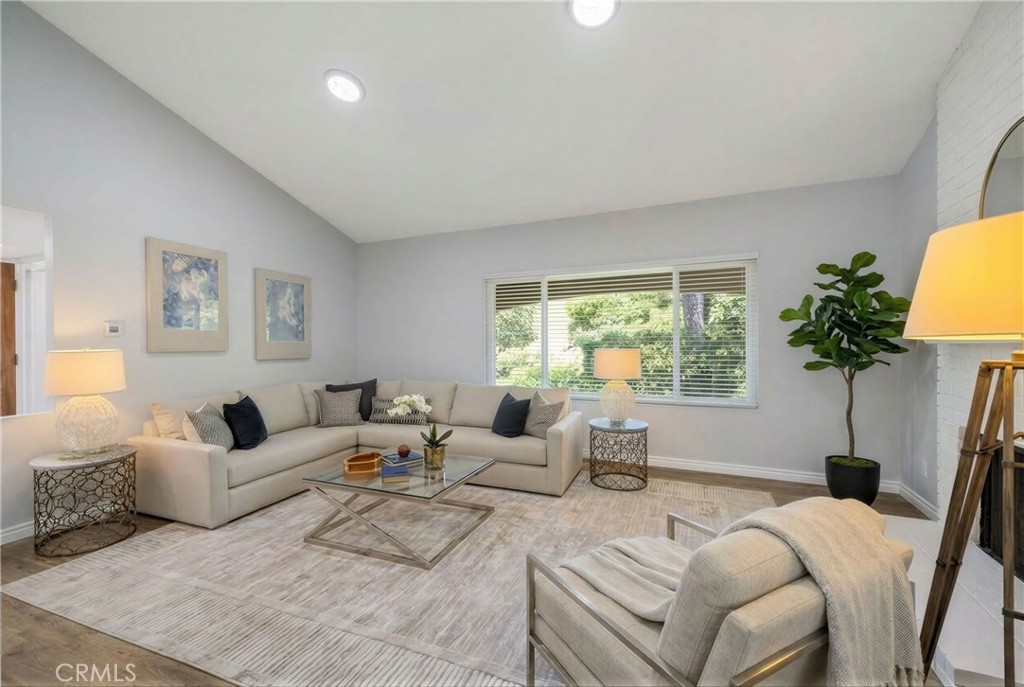3418 Seaglen Drive