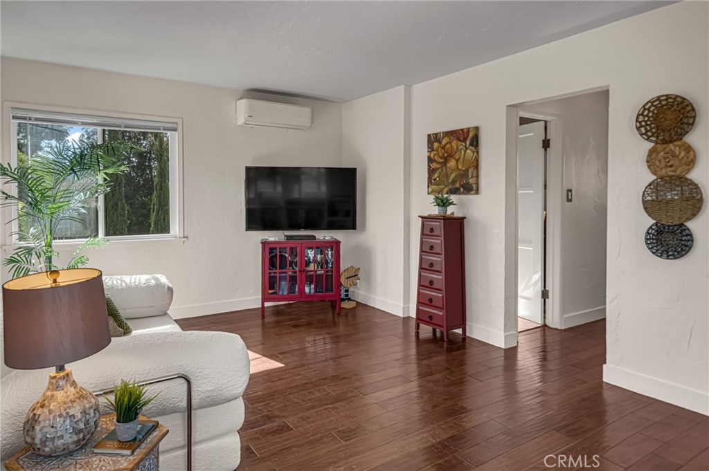 2411 W 251st