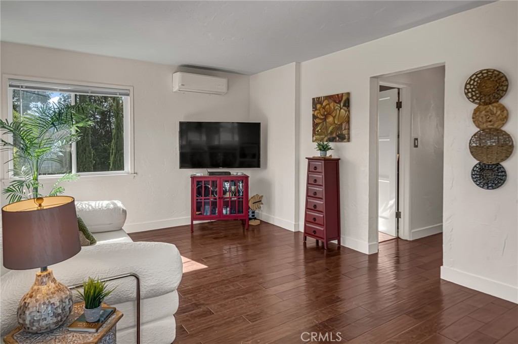 2411 W 251st