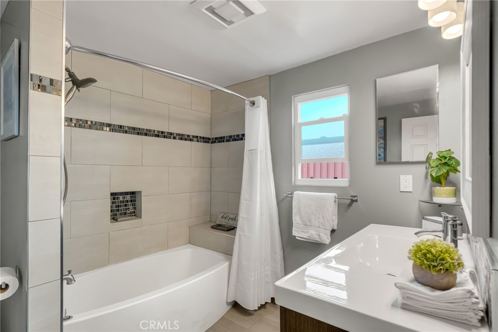 2411 W 251st