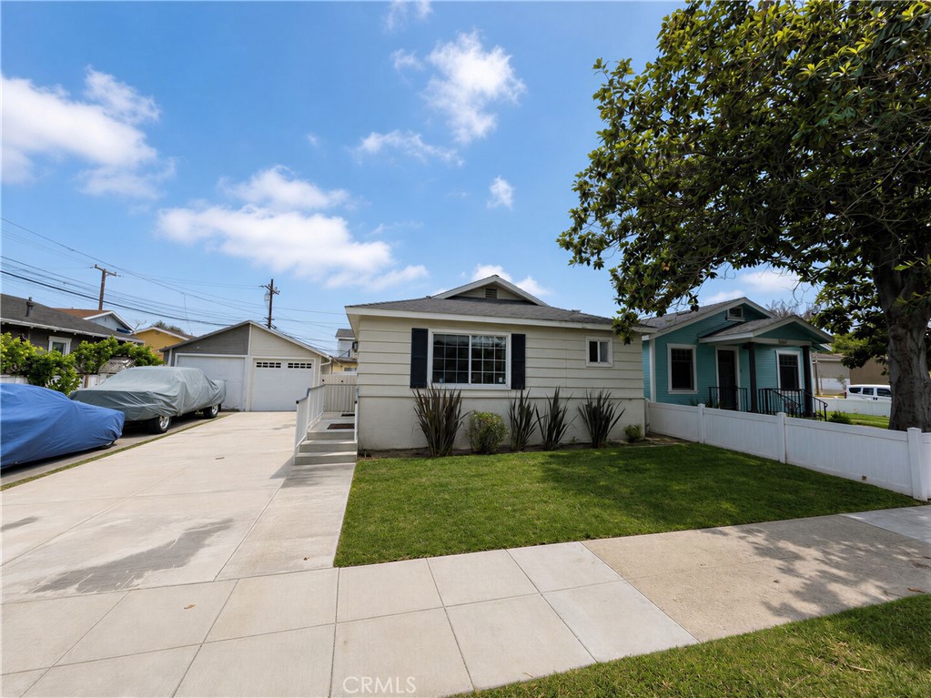 2224 Arlington Avenue