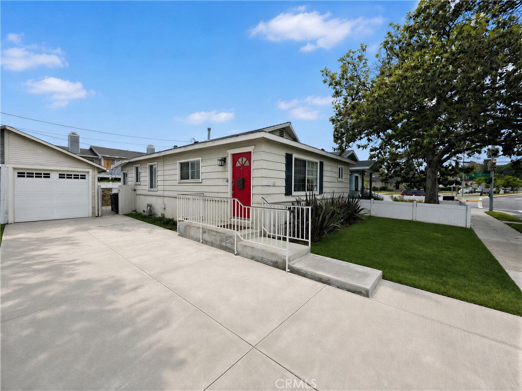2224 Arlington Avenue