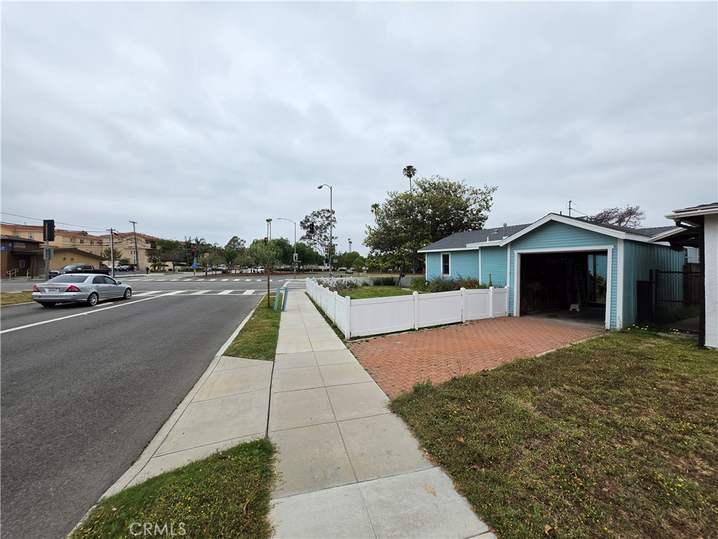 2226 Arlington Avenue
