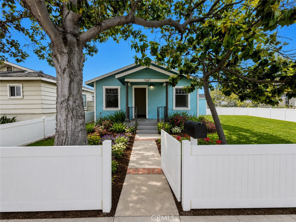 2226 Arlington Avenue