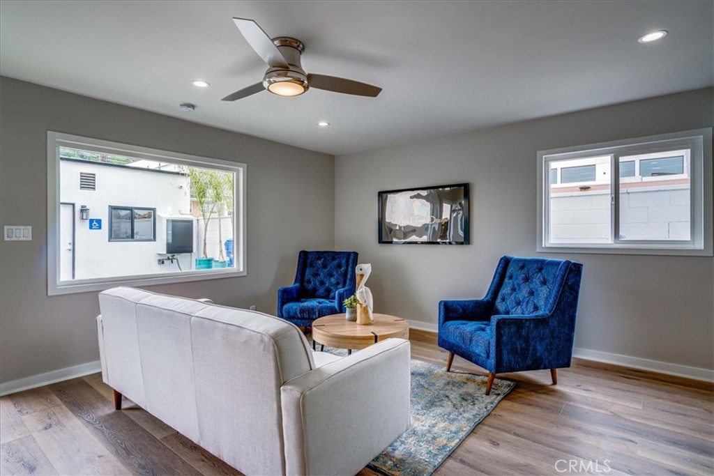 323 Culver Boulevard