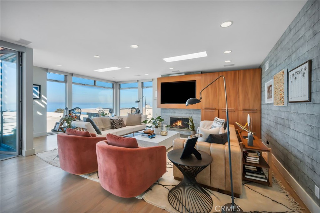 121 16th Street