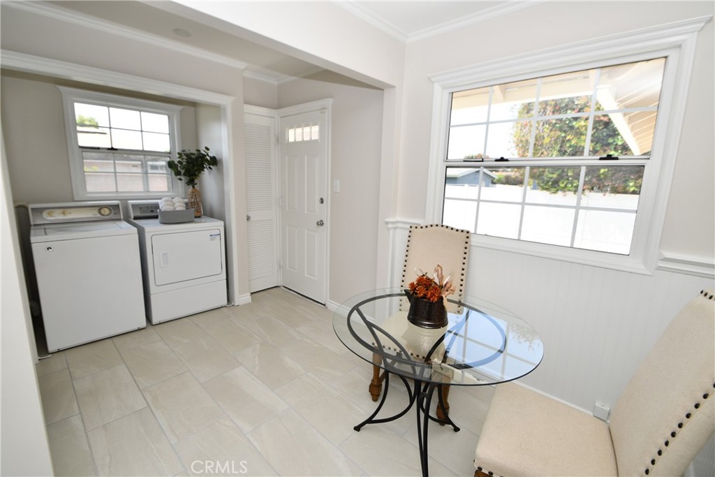 2326 W 183rd