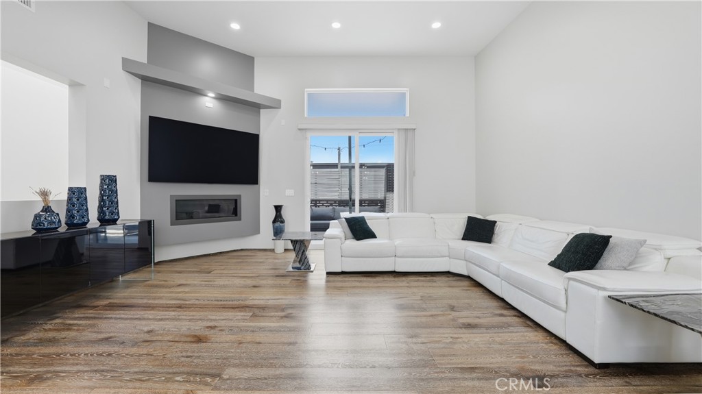 2520 Nelson #C Avenue C