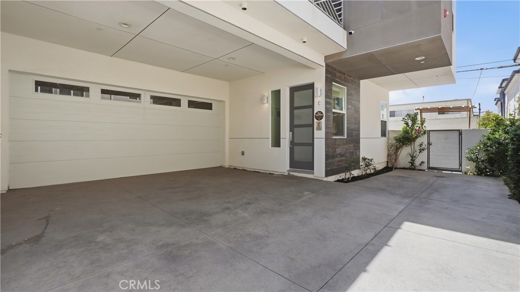 2520 Nelson #C Avenue C