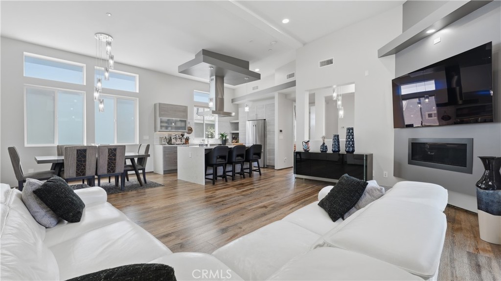 2520 Nelson #C Avenue C