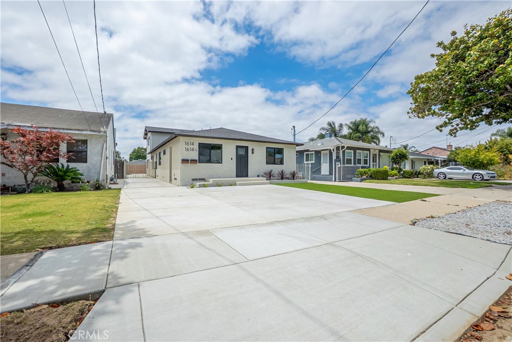 1614 W 214th