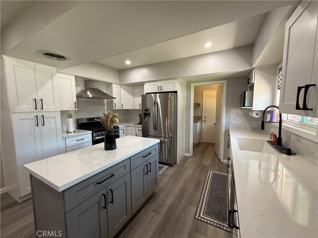 223 N Garsden