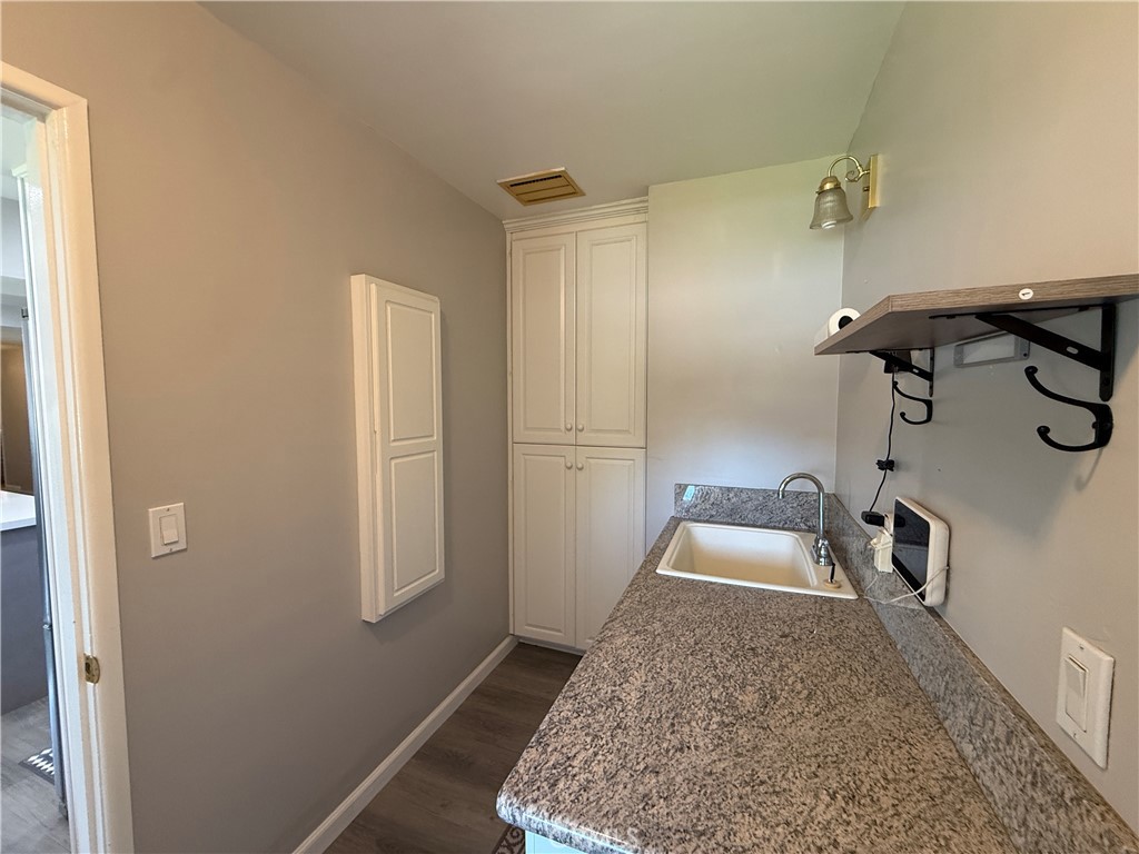 223 N Garsden