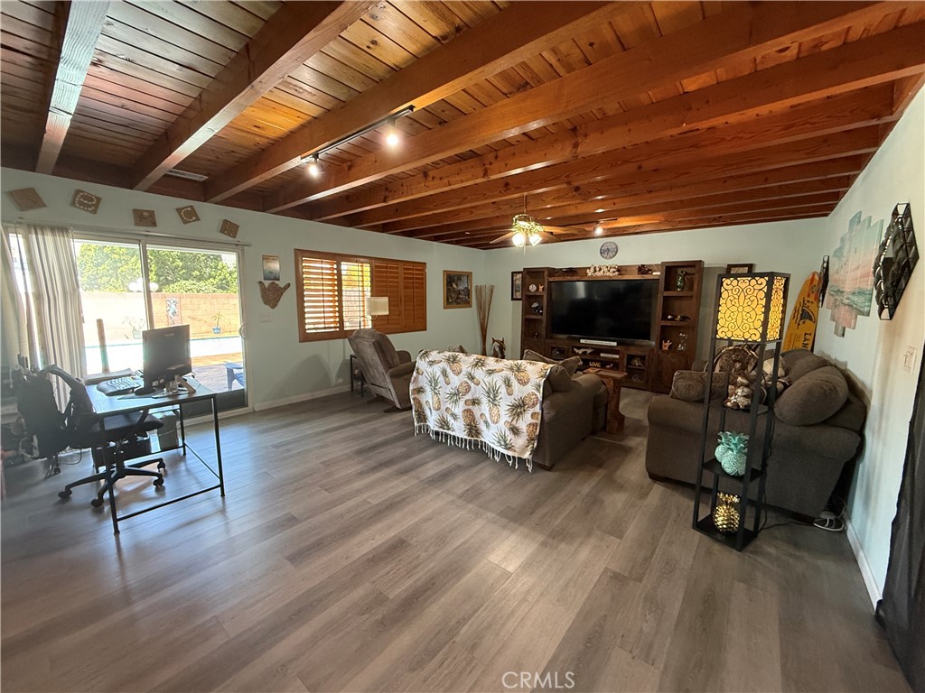 223 N Garsden