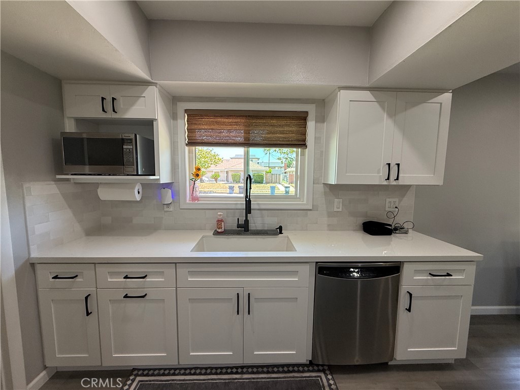 223 N Garsden