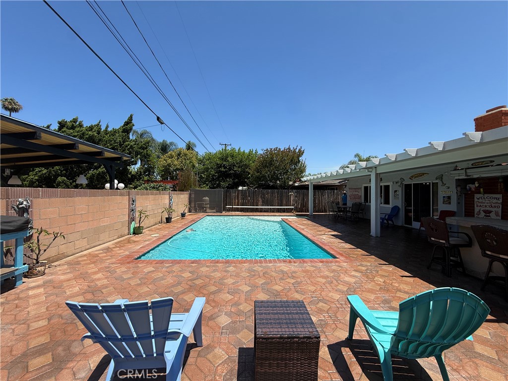 223 N Garsden