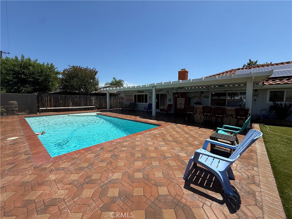 223 N Garsden