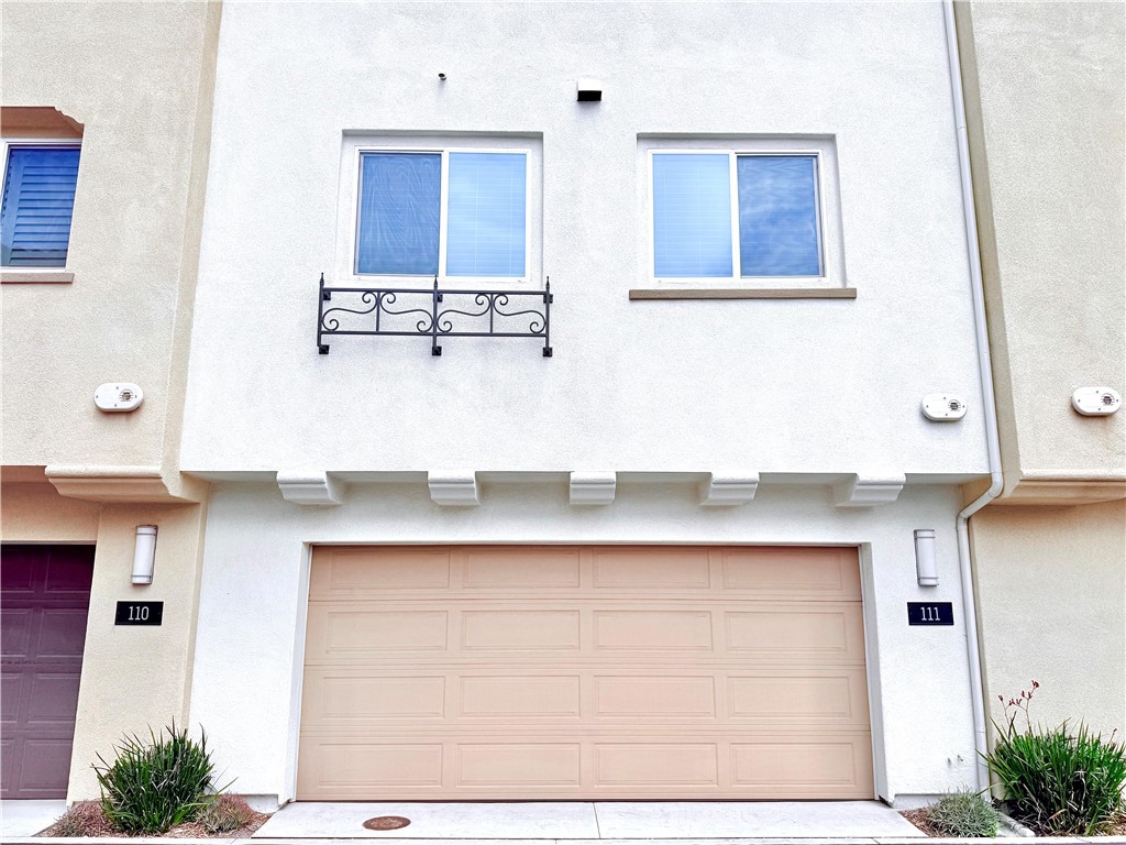 2750 W 182nd 111