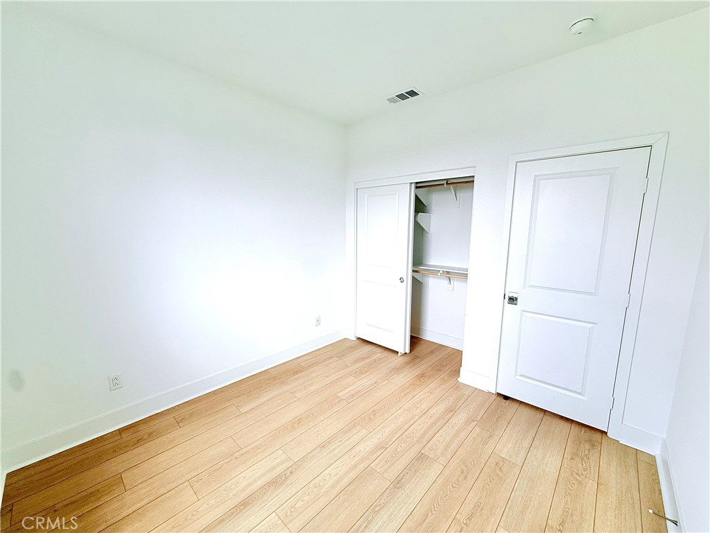 2750 W 182nd 111