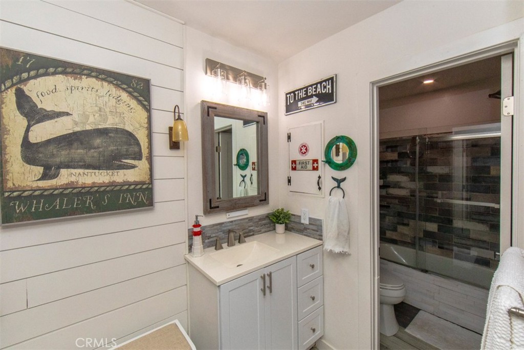 28121 Highridge 305