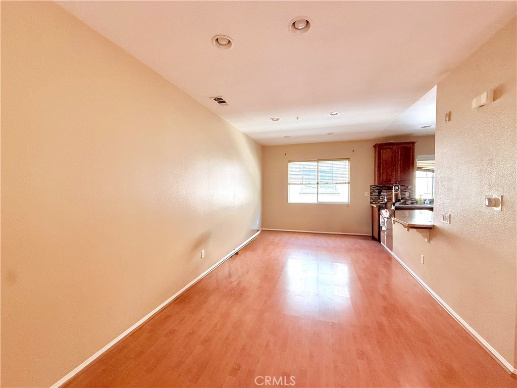 25911 Sandstone