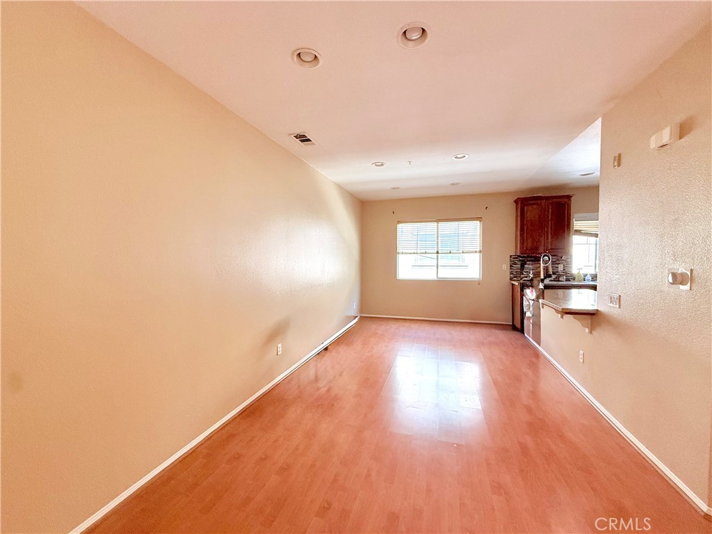 25911 Sandstone